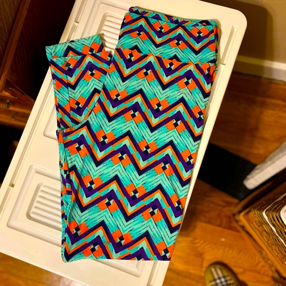 LuLaRoe print leggings